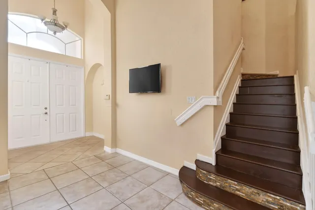 $385,900 | 5742 Sterling Lake Drive, Fort Pierce, FL 34951