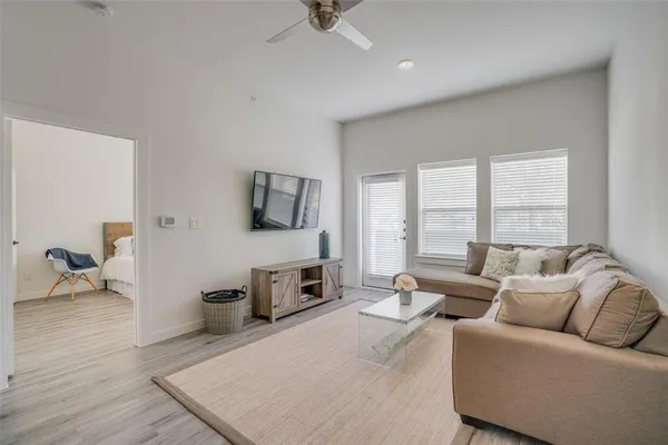 $1,545 | 209 Wimberly Street, Unit 2104, Fort Worth, TX 76107