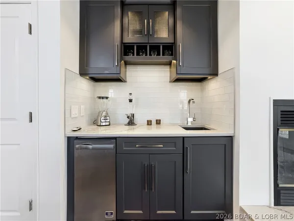 $245,000 | 210 Bluff Boulevard, Unit 2B, Camdenton, MO 65020