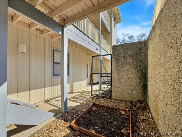 $245,000 | 210 Bluff Boulevard, Unit 2B, Camdenton, MO 65020