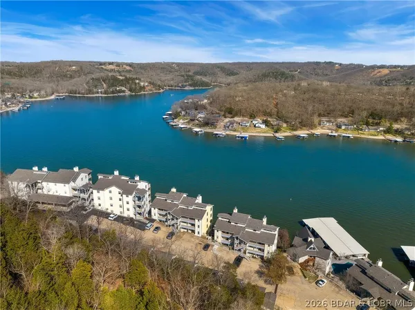 $245,000 | 210 Bluff Boulevard, Unit 2B, Camdenton, MO 65020