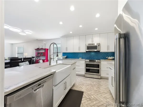 $245,000 | 210 Bluff Boulevard, Unit 2B, Camdenton, MO 65020