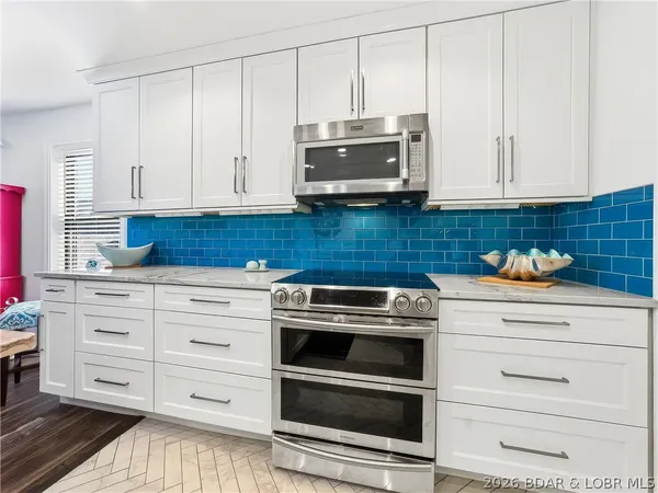 $245,000 | 210 Bluff Boulevard, Unit 2B, Camdenton, MO 65020