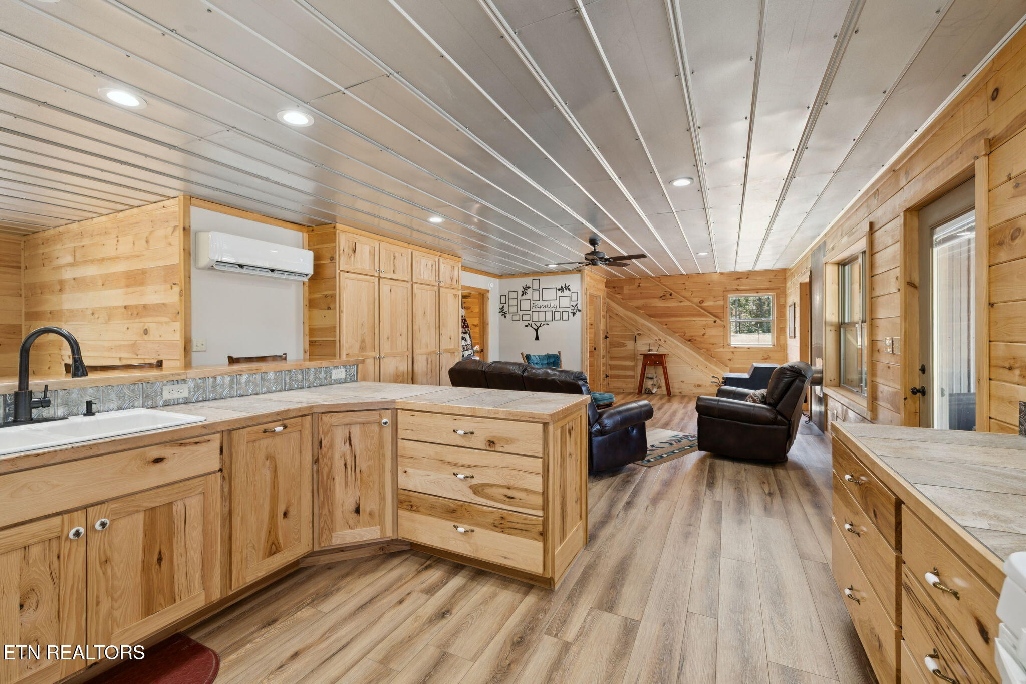 2025 Allardt-Tinch Road Jamestown, TN 38556 - Photo 16 of 59 Kitchen