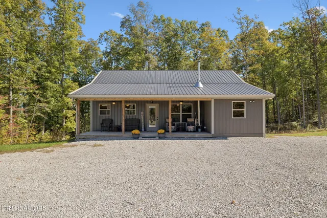 $790,000 | 2025 Allardt-Tinch Road, Jamestown, TN 38556