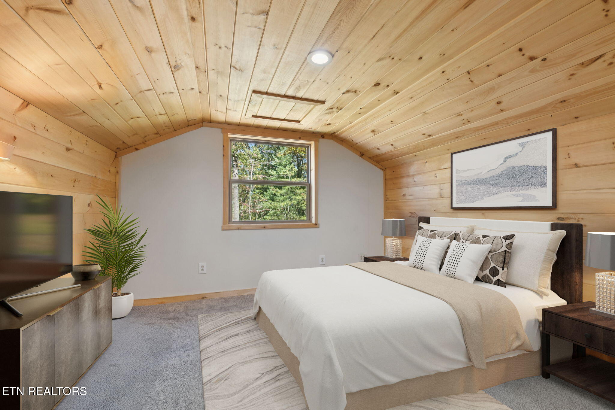 2025 Allardt-Tinch Road Jamestown, TN 38556 - Photo 31 of 59 Upstairs Bedroom