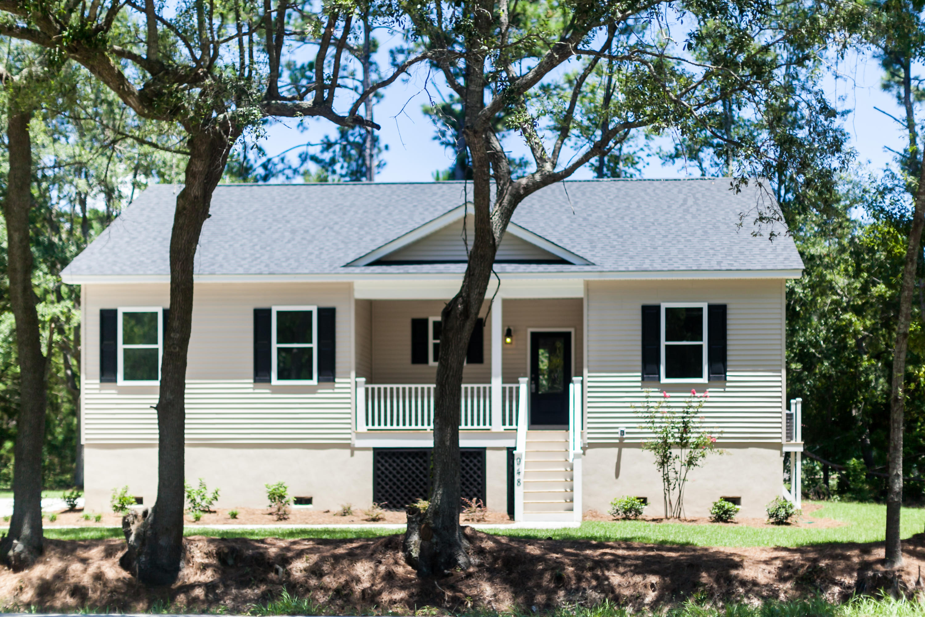 948 Beehive Road Awendaw, SC 29429 - Photo 2 of 27 untitled-18