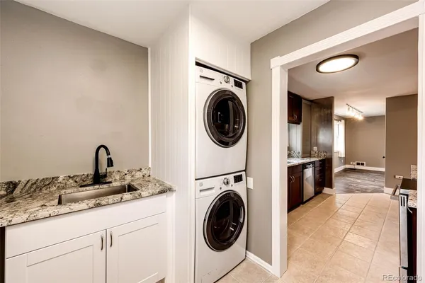 $749,500 | 934 Starling Lane, Elizabeth, CO 80107