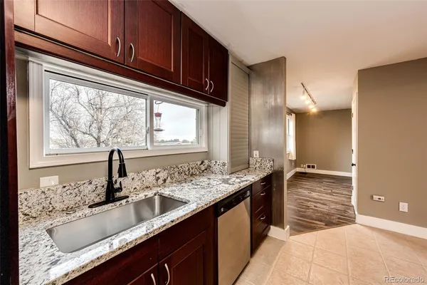 $749,500 | 934 Starling Lane, Elizabeth, CO 80107