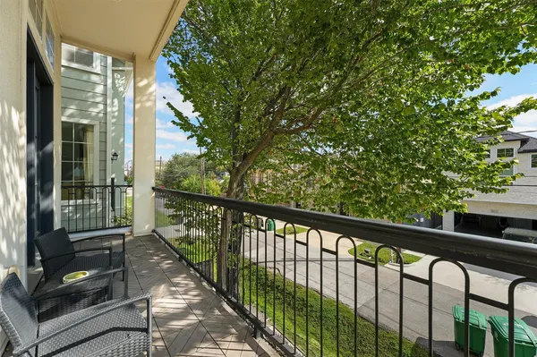 $3,300 | 5612 Kiam Street, Houston, TX 77007