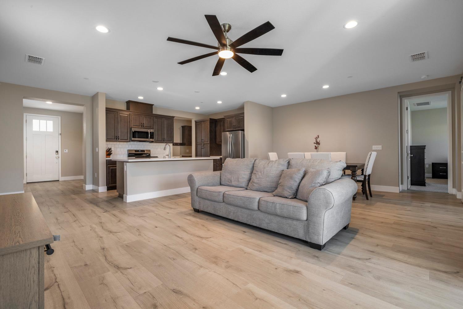 3359 Inca Street Manteca, CA 95337 - Photo 13 of 46