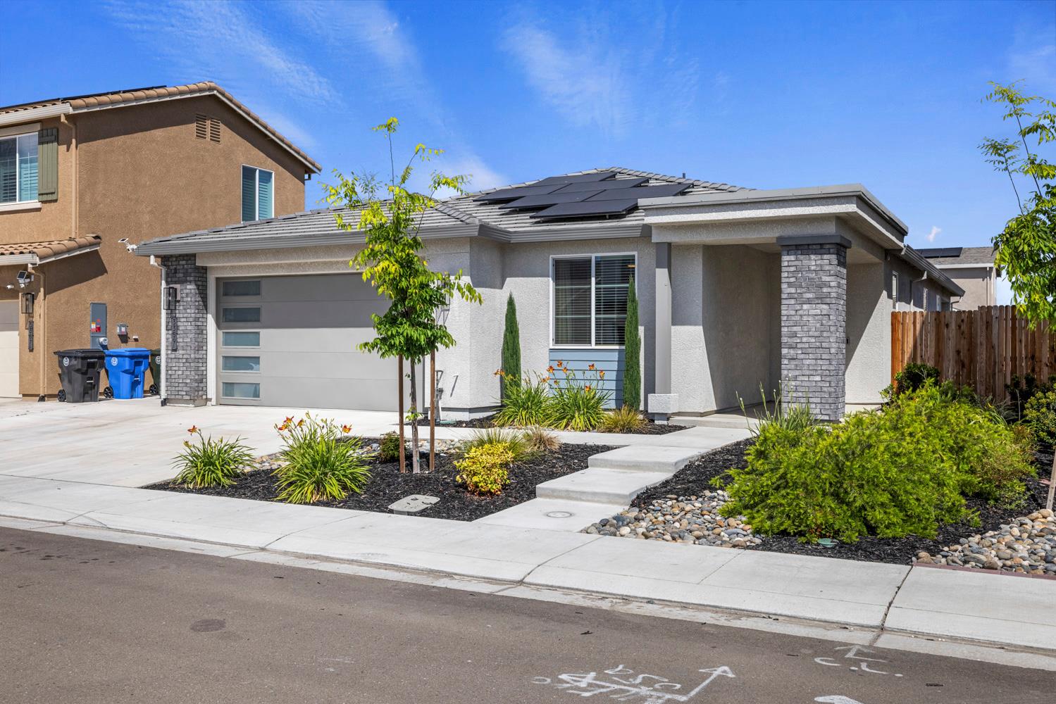 3359 Inca Street Manteca, CA 95337 - Photo 4 of 46