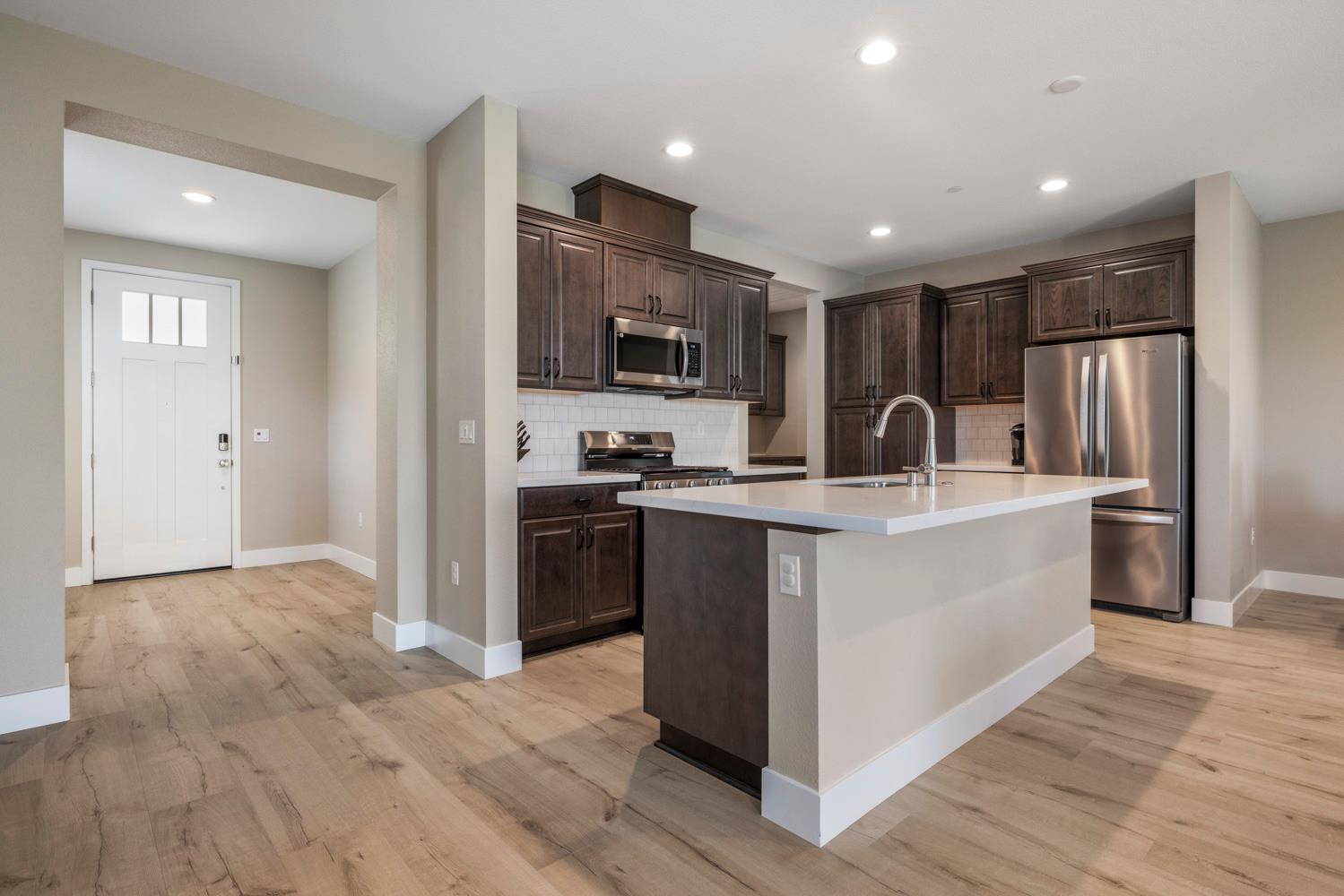 3359 Inca Street Manteca, CA 95337 - Photo 8 of 46