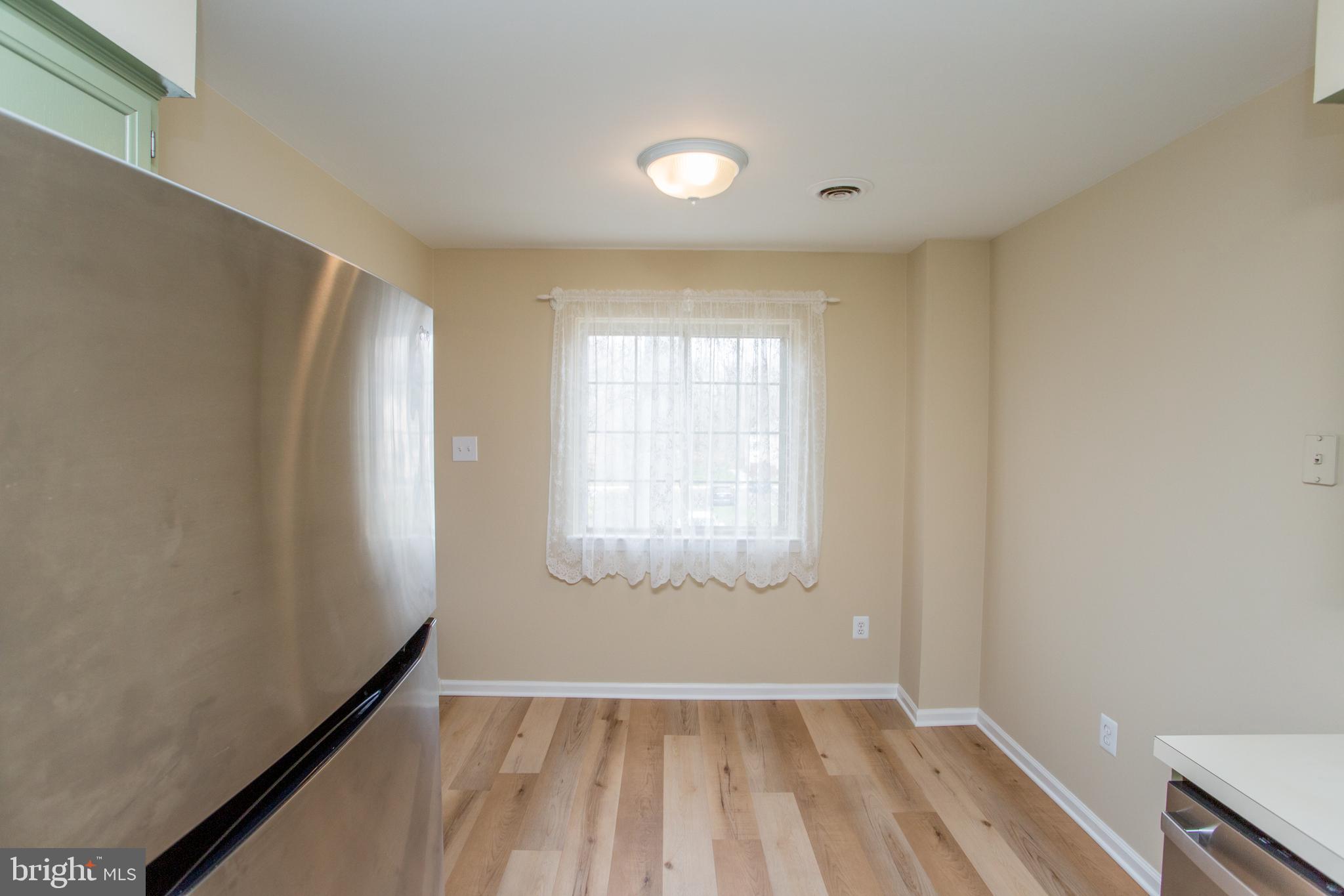 534 Patrick Place Chalfont, PA 18914 - Photo 15 of 36 Kitchen Eat-In Area