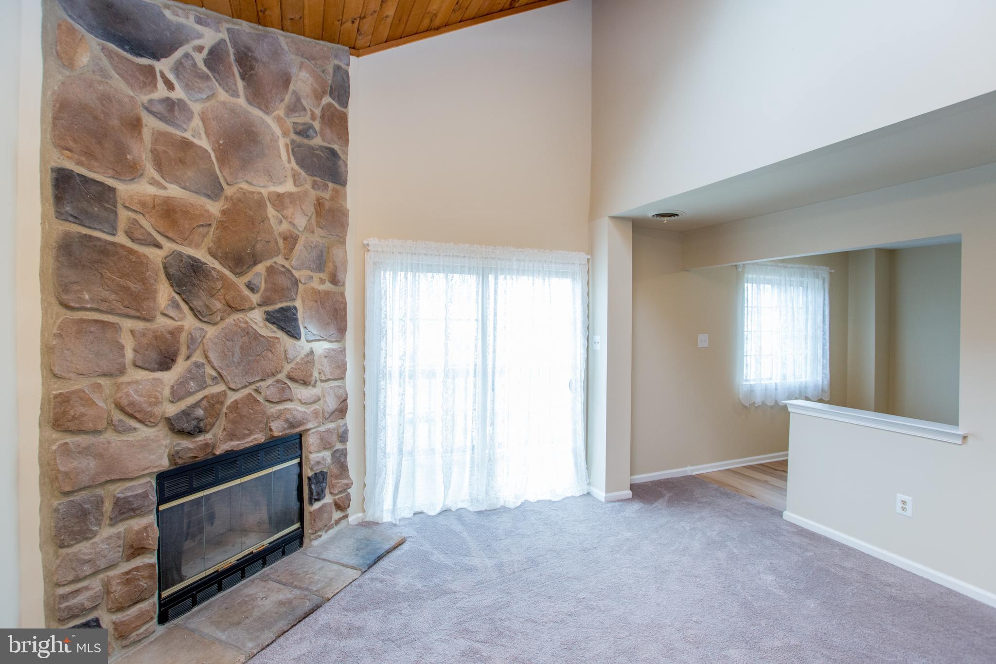 534 Patrick Place Chalfont, PA 18914 - Photo 10 of 36 Corner Fireplace