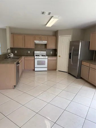 $2,100 | 20811 Trenton Valley Lane, Katy, TX 77449