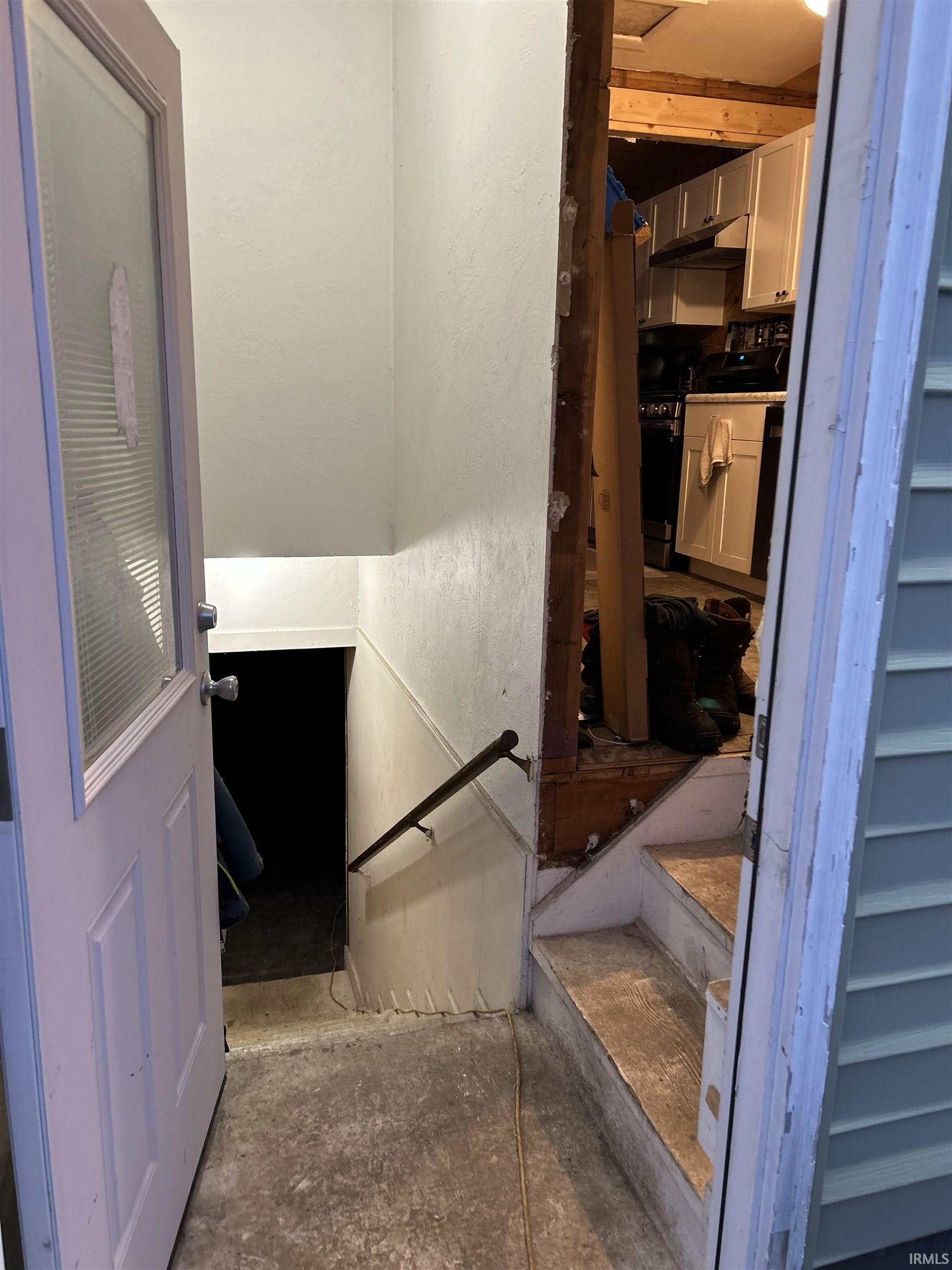 54252 North Ironwood Road South Bend, IN 46635 - Photo 6 of 14