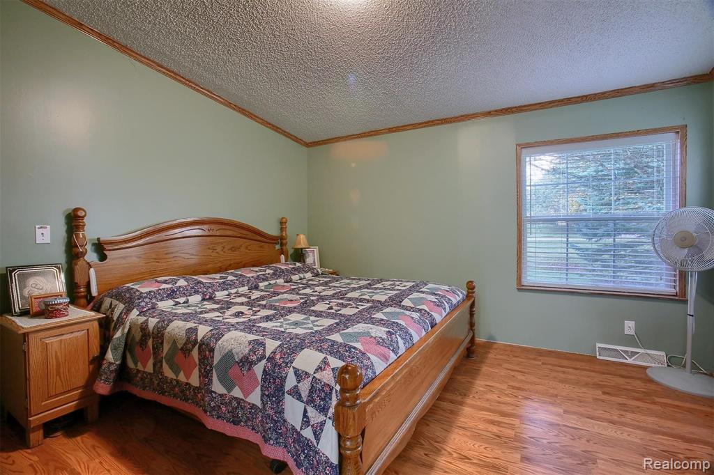 1210 Clark Road Lapeer, MI 48446 - Photo 19 of 32