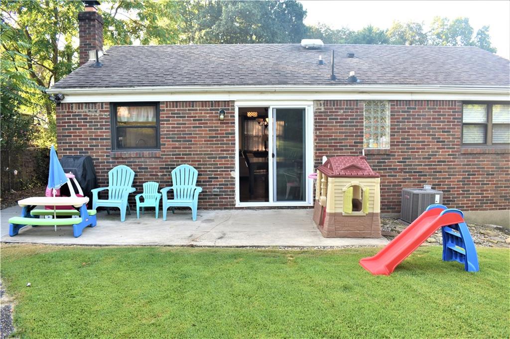 1617 McCully Road Pittsburgh, PA 15234 - Photo 13 of 20 Gallery Image 13