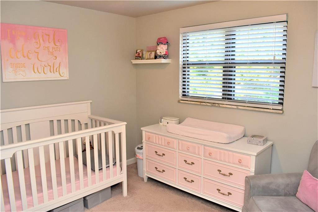 1617 McCully Road Pittsburgh, PA 15234 - Photo 16 of 20 Gallery Image 16