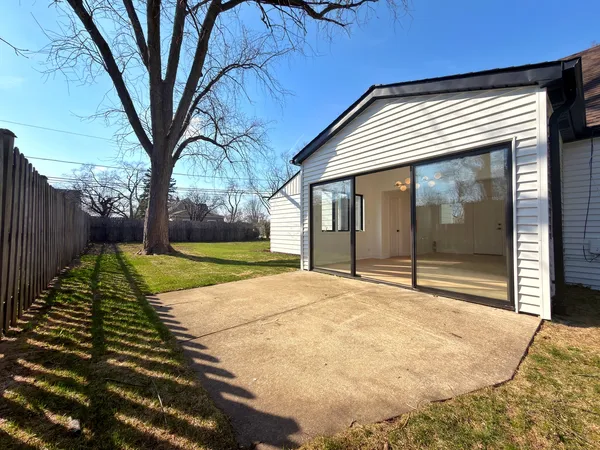 $525,000 | 219 East Berkshire Avenue, Lombard, IL 60148