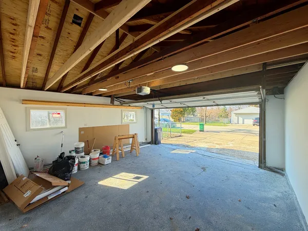 $525,000 | 219 East Berkshire Avenue, Lombard, IL 60148