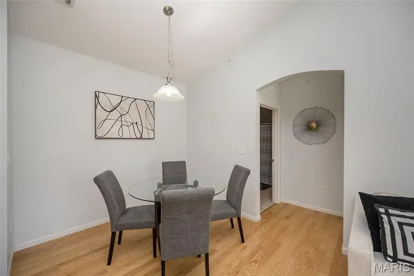 $199,499 | 37 Kassebaum Lane, Unit 305, St. Louis, MO 63129