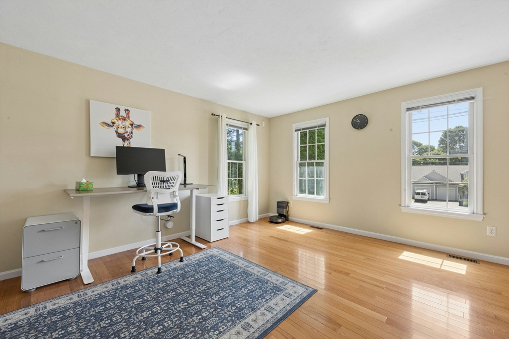 117 Summer Road Boxborough, MA 01719 - Photo 11 of 34