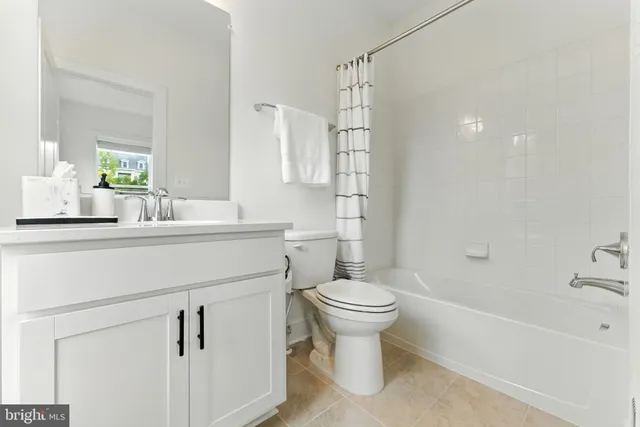 a view of outdoor space and city view