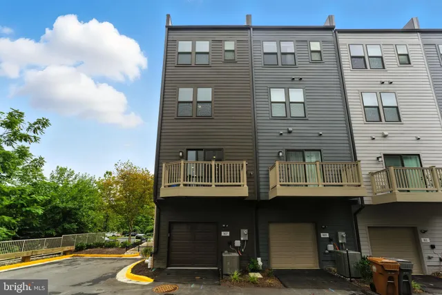 $799,900 | 807 King Farm Boulevard, Rockville, MD 20850