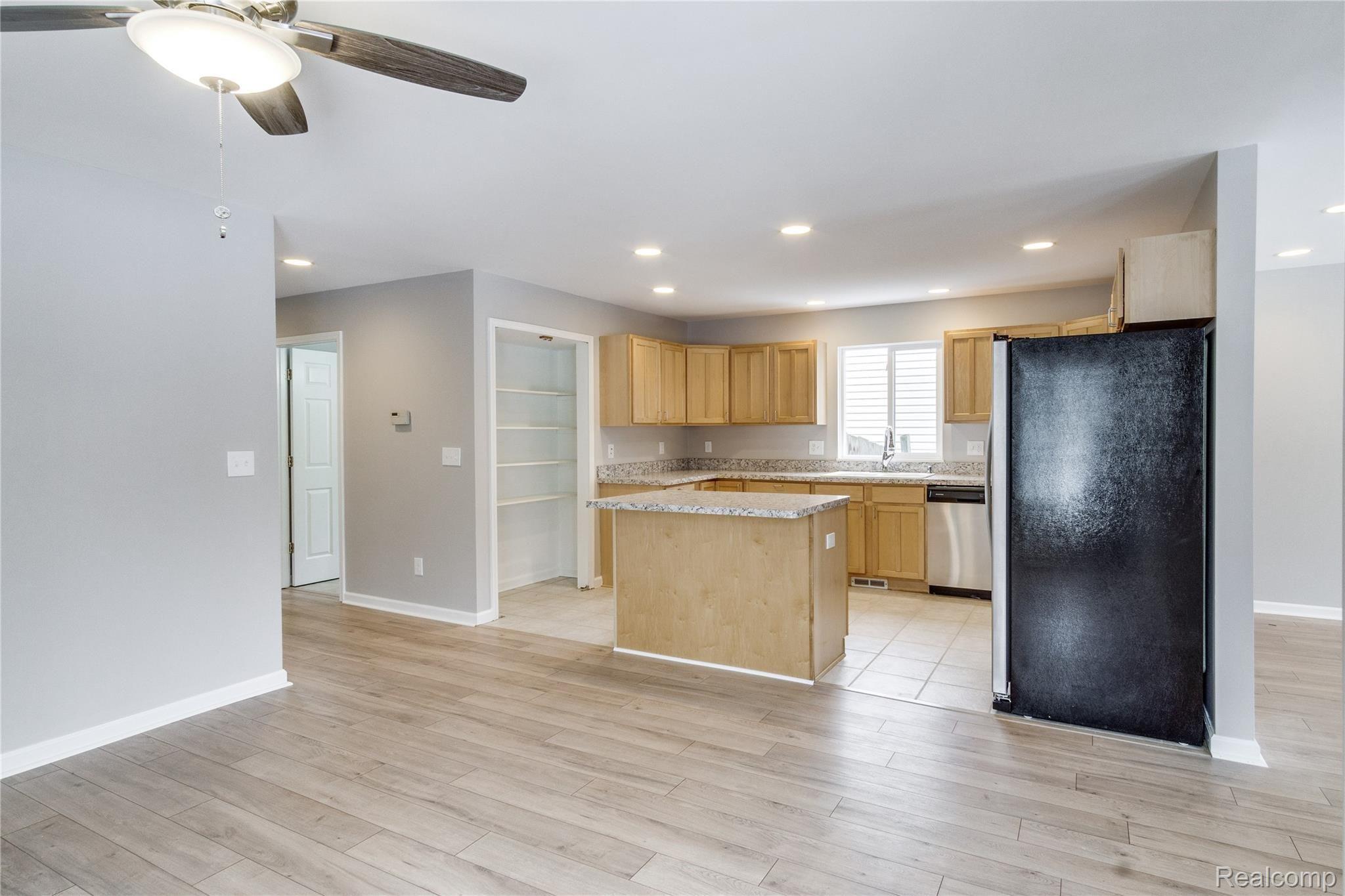 1533 Paramount Street Novi, MI 48377 - Photo 9 of 51 Interiors (3 of 43).jpg