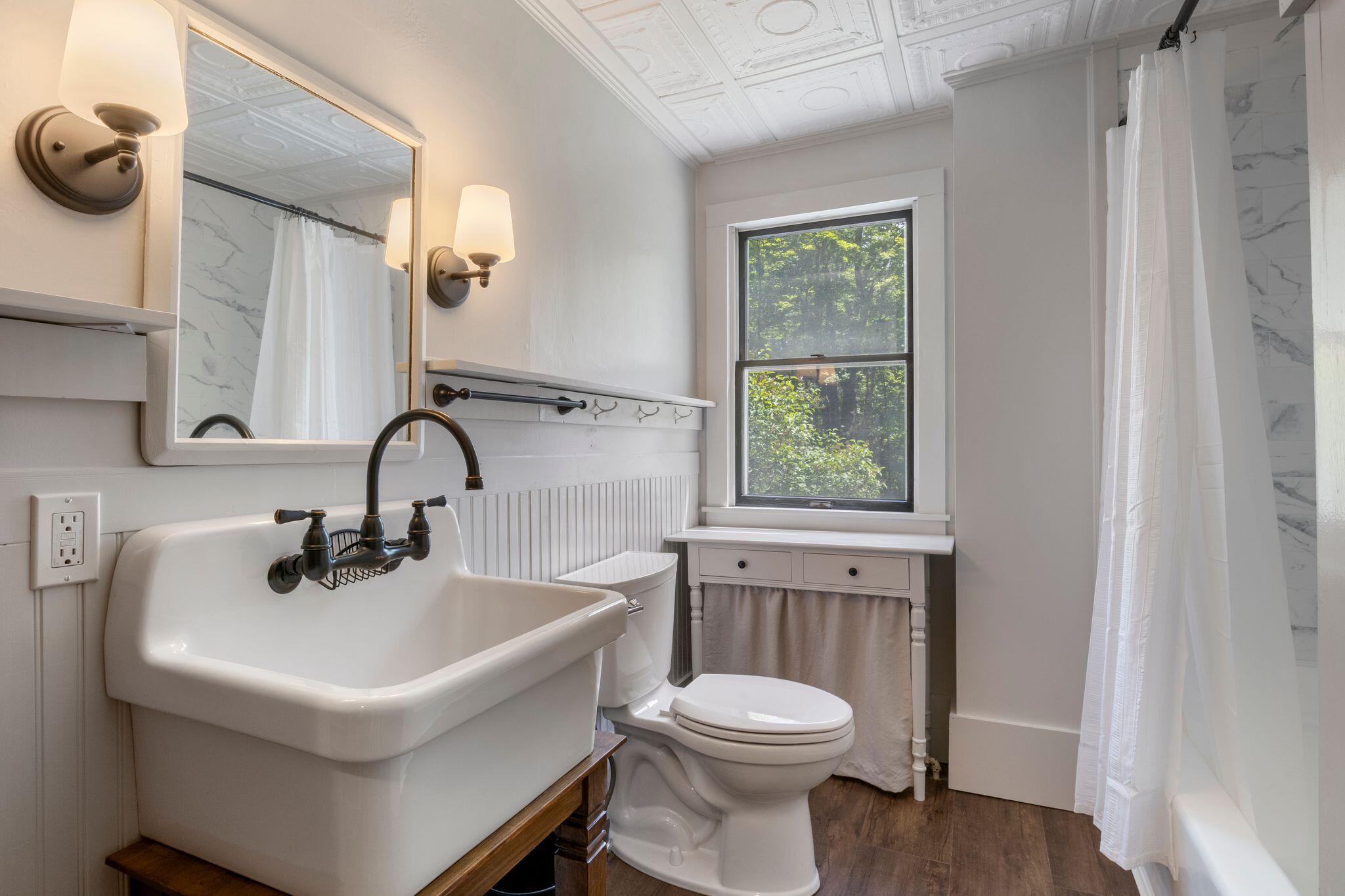 404 Blackstrap Road Falmouth, ME 04105 - Photo 26 of 61 404_Blackstrap_Rd_078