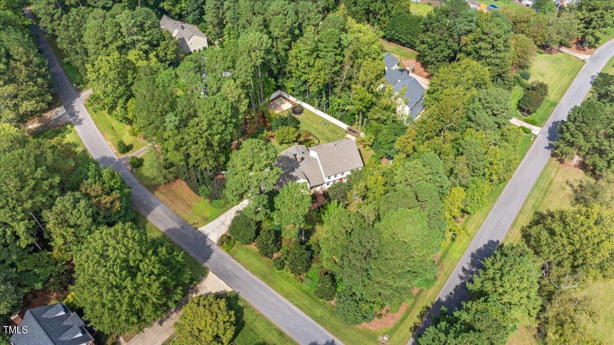 5237 Leiden Lane Raleigh, NC 27606 - Photo 11 of 60 11-- 58