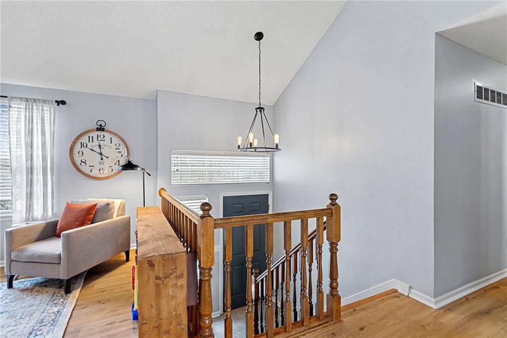 109 East Laredo Trail Raymore, MO 64083 - Photo 4 of 33