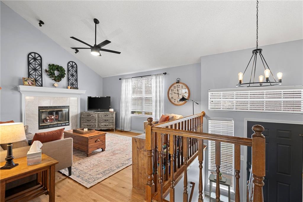 109 East Laredo Trail Raymore, MO 64083 - Photo 5 of 33