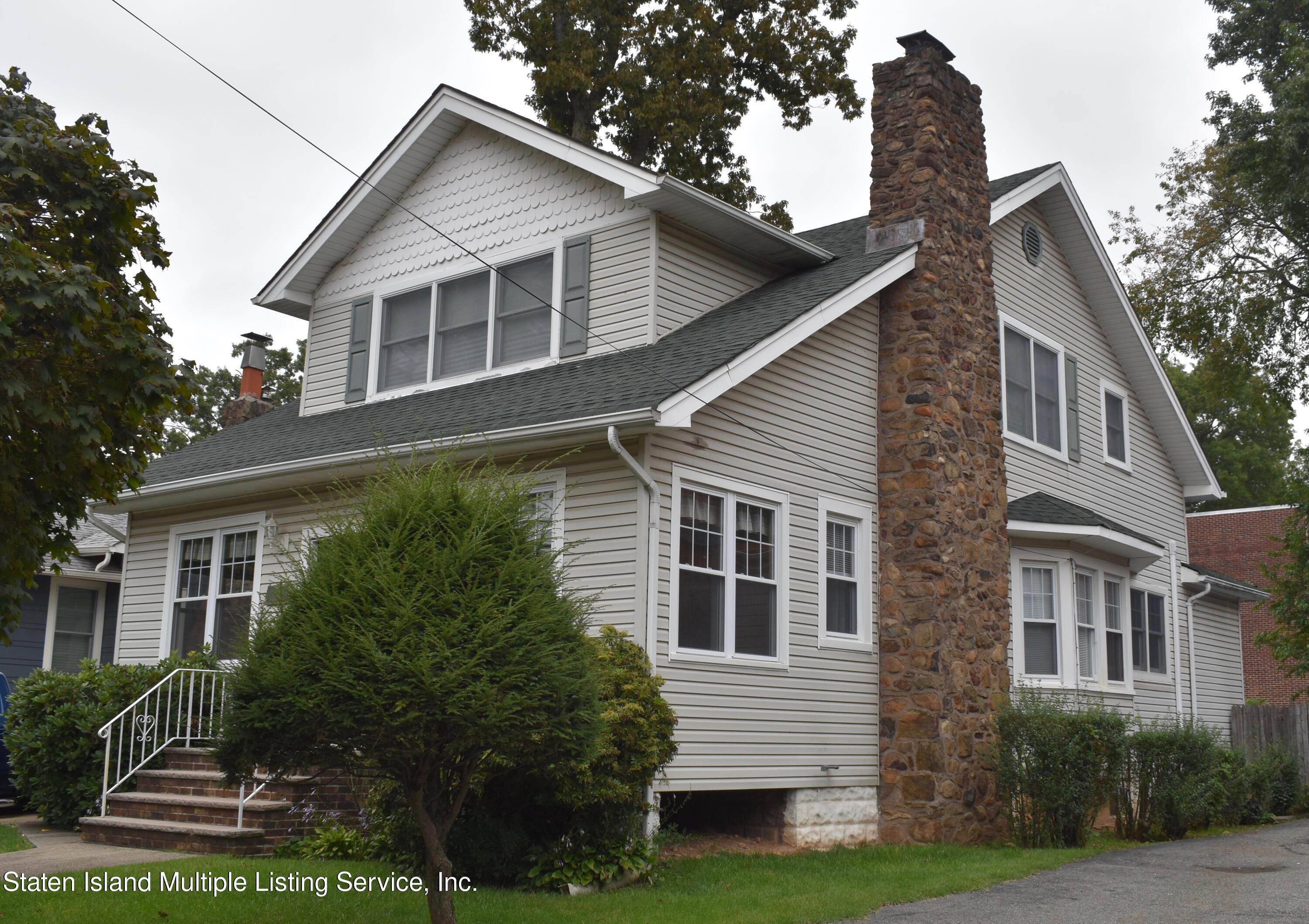 11 Edgewood Road Staten Island, NY 10308 - Photo 4 of 66 DSC_0600