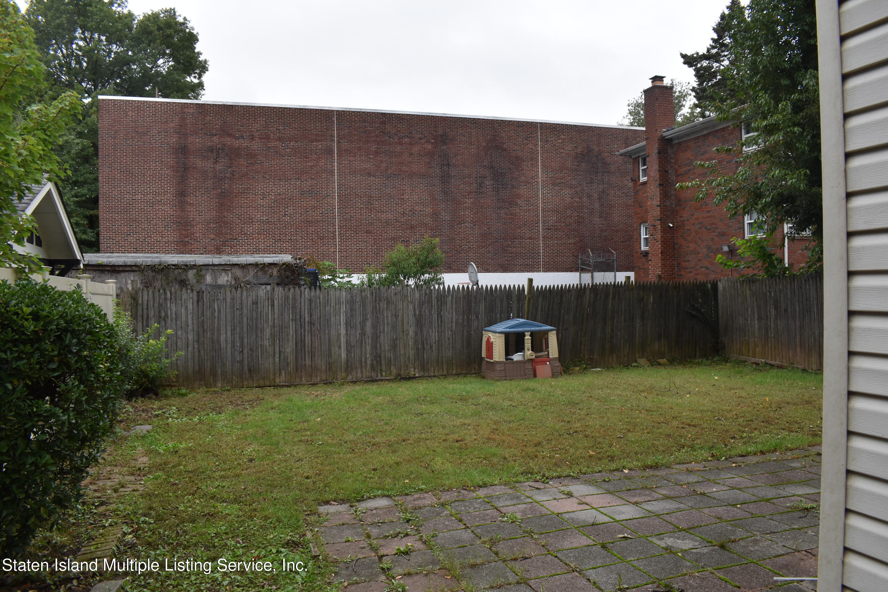 11 Edgewood Road Staten Island, NY 10308 - Photo 9 of 66 DSC_0611