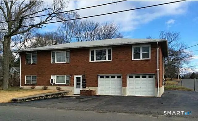 25 Norris Street Waterbury, CT 06705 - Photo 1 of 39