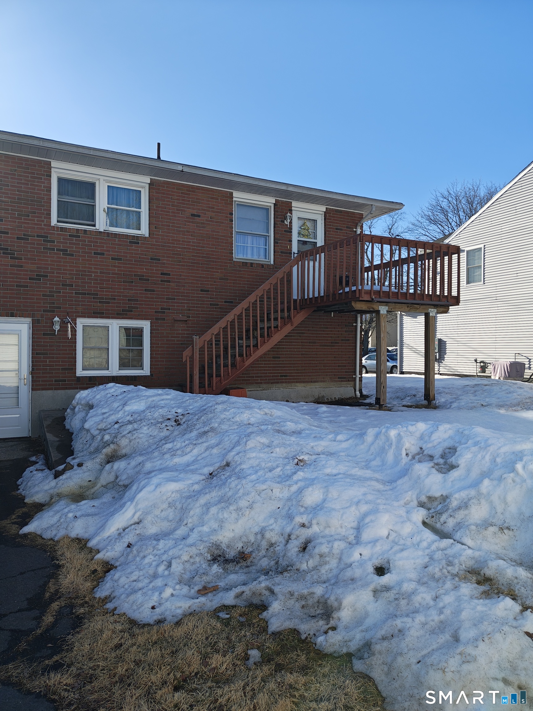 25 Norris Street Waterbury, CT 06705 - Photo 4 of 39