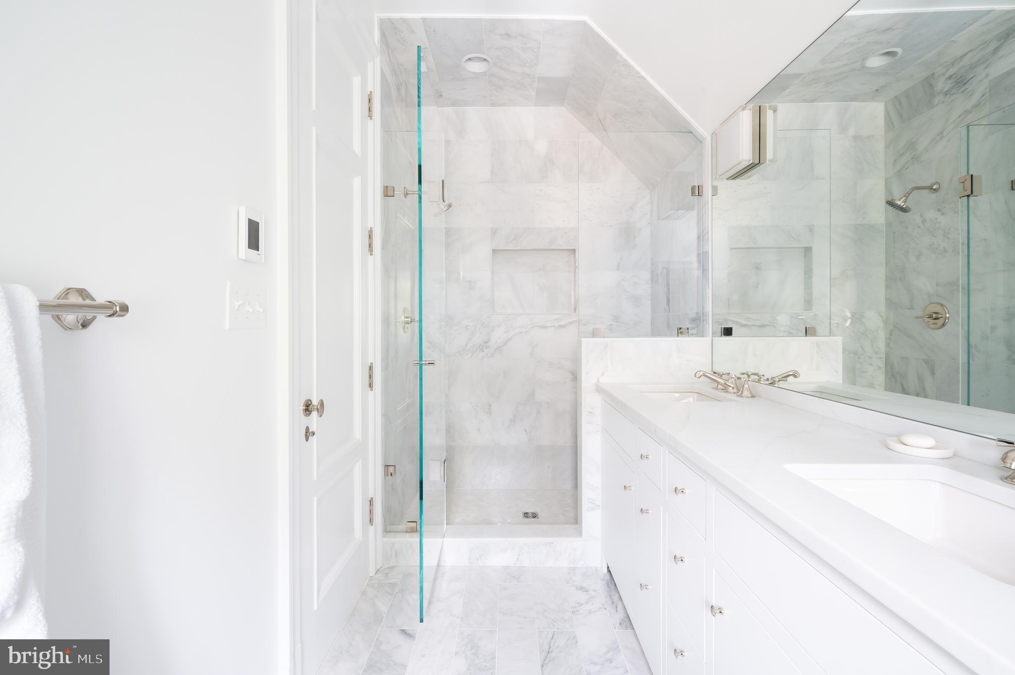 2302 Kalorama Road Northwest Washington, DC 20008 - Photo 23 of 35 Fourth Bath