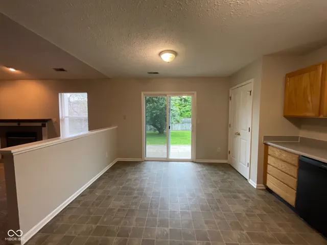 $243,000 | 356 Seabreeze Circle, Avon, IN 46123