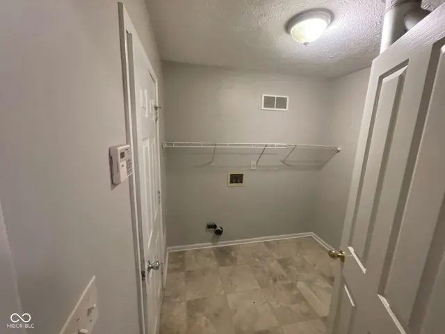 $243,000 | 356 Seabreeze Circle, Avon, IN 46123