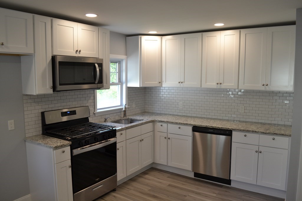 73 Littleton Road Chelmsford, MA 01824 - Photo 4 of 19 Gallery Image 4