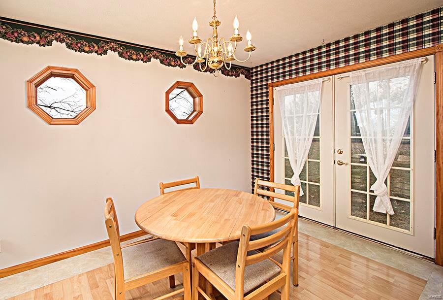 12724 Slant Road Carlyle, IL 62231 - Photo 13 of 39