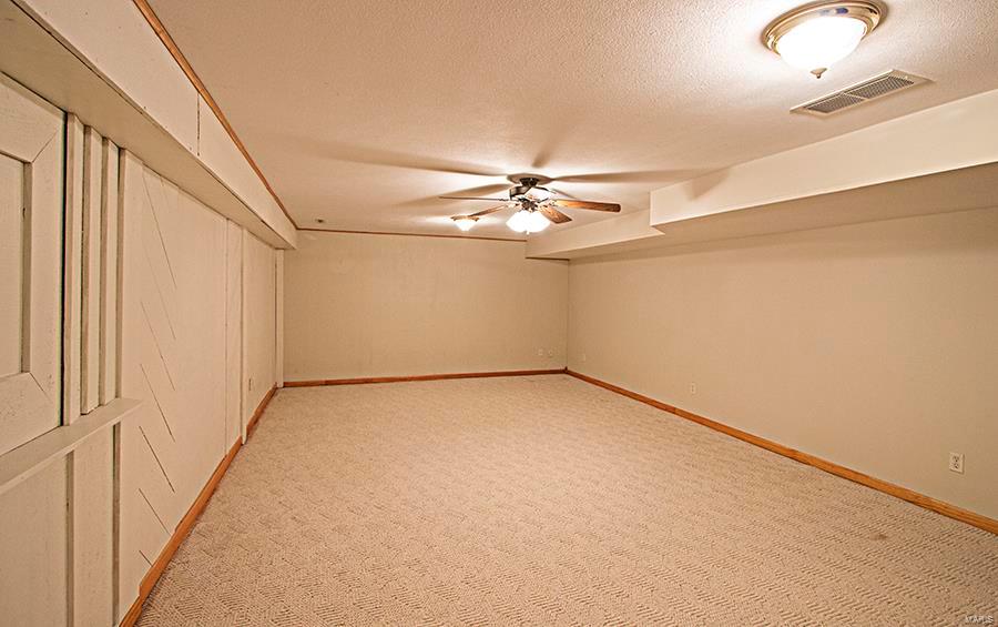 12724 Slant Road Carlyle, IL 62231 - Photo 29 of 39