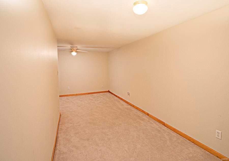 12724 Slant Road Carlyle, IL 62231 - Photo 31 of 39