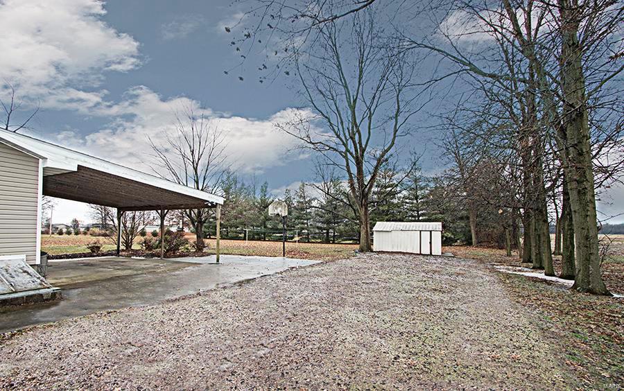 12724 Slant Road Carlyle, IL 62231 - Photo 38 of 39