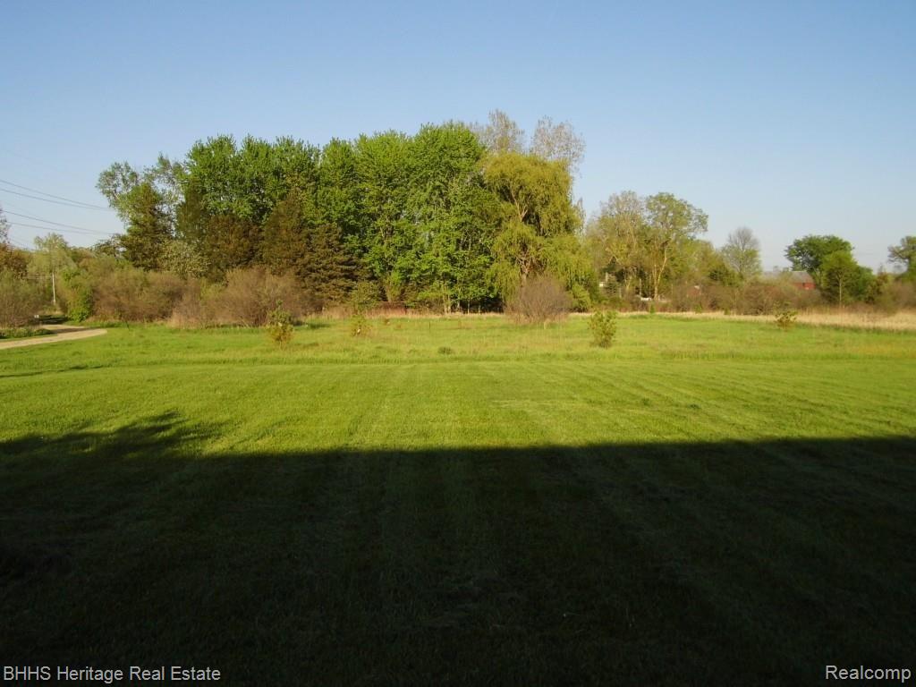 10345 Antcliff Road Fowlerville, MI 48836 - Photo 12 of 33