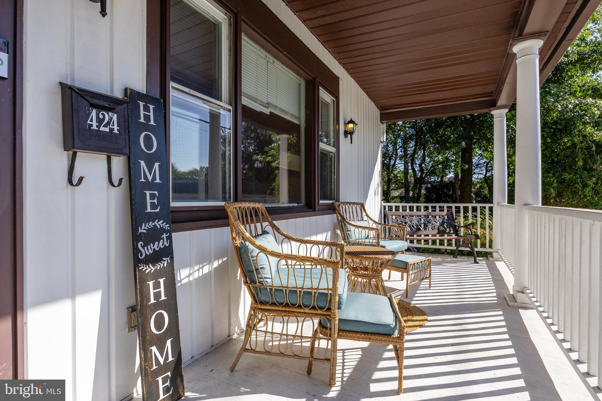 424 Morris Street Woodbury, NJ 08096 - Photo 3 of 31 Charming Front Porch