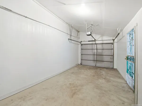a view of a garage